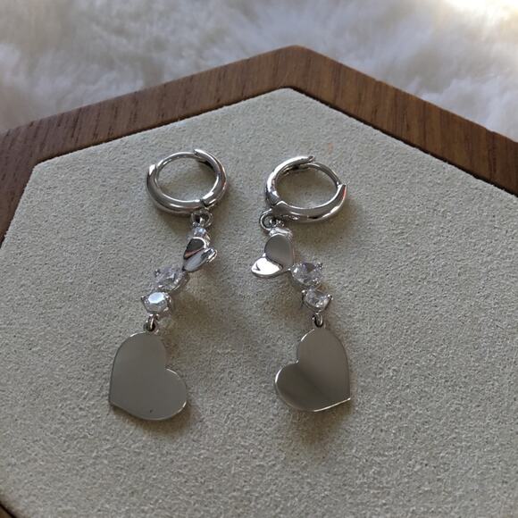 Charm Heart with Crystals Huggie Earrings - Picture 6 of 8